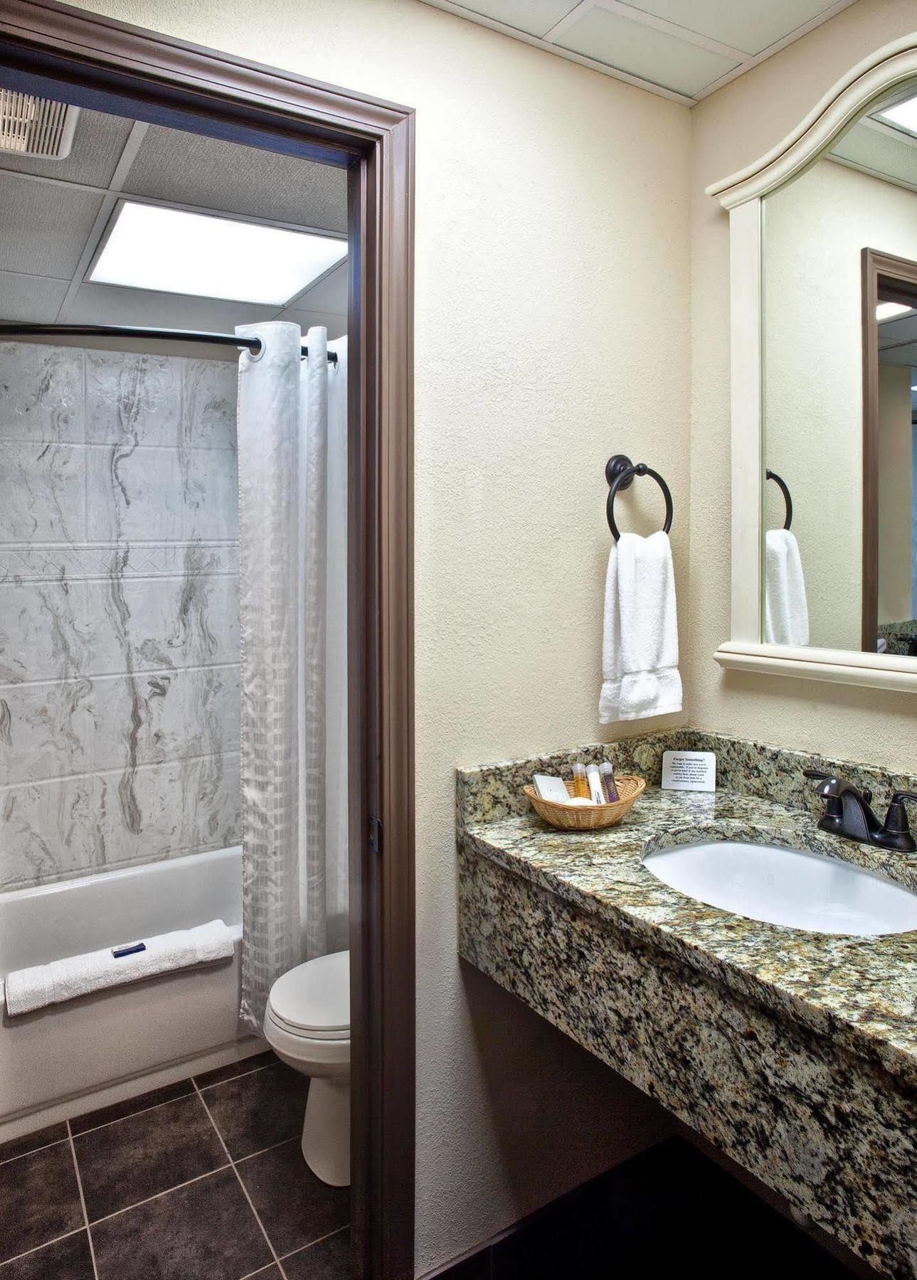 Helendorf River Inn, Suites & Conference Center Luaran gambar
